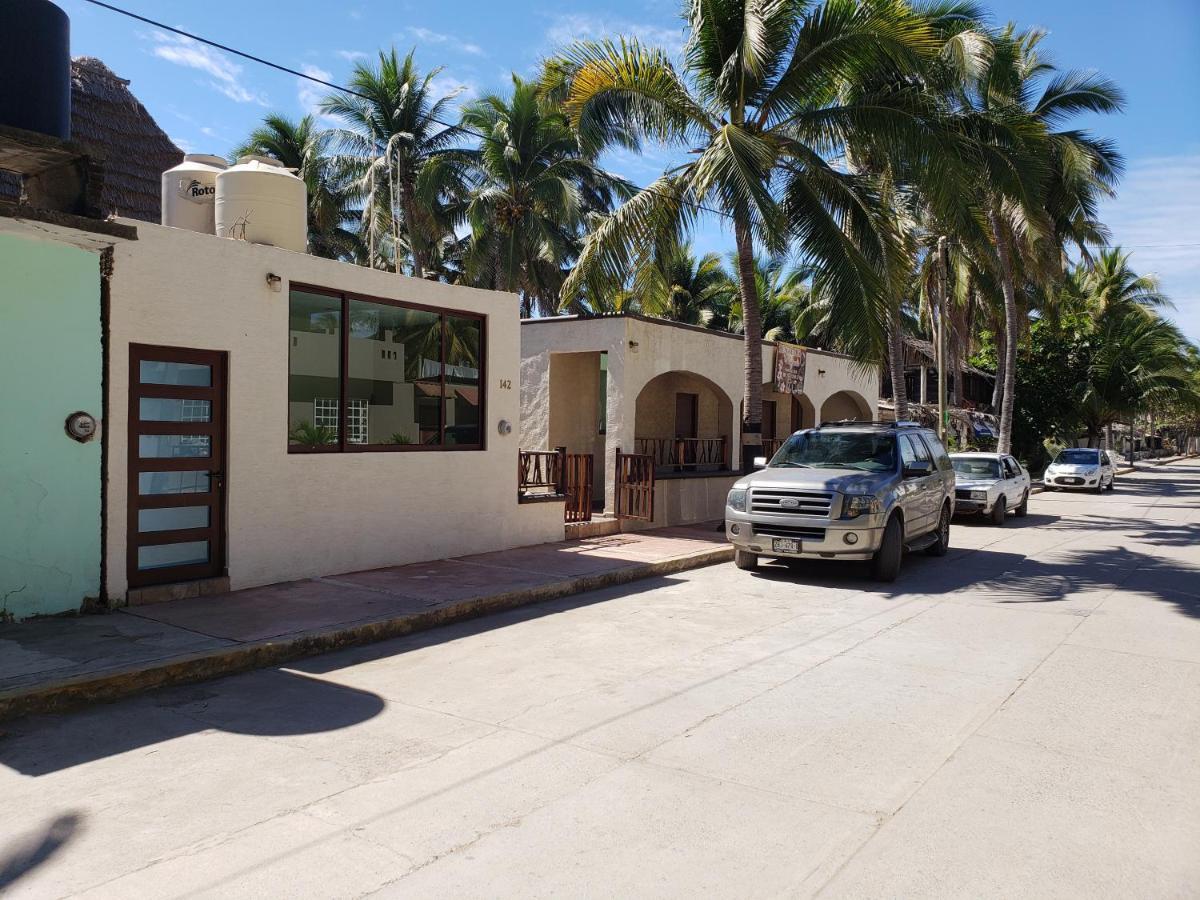 Bungalows La Perla Playa Azul Exterior foto